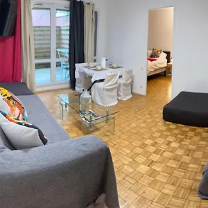 Appartement Appt Entier Monparnasse Avec Terrasse Et Parking, Parijs